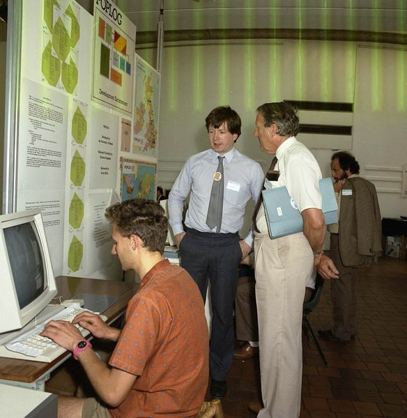 POPLOG Stand at the Alvey Conference, Sussex, 1986