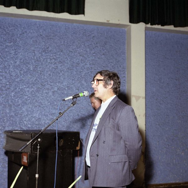 Mike Delves speaking at the Liverpool Transputer Conference, August 1989