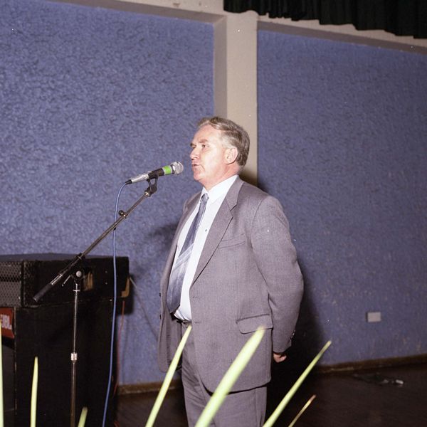 Mike Jane speaking at the Liverpool Transputer Conference, August 1989