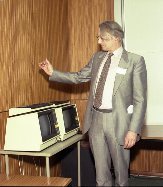 Professor Alistair MacFarlane switches off the last ICF Multi User Mini (the Prime 9955 at RAL) on 30 March 1990